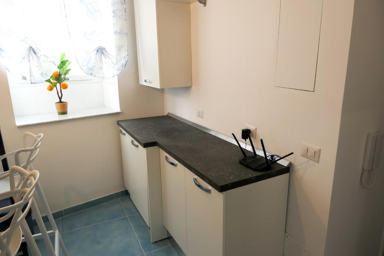 Cristianzerotre Suite Napoli Bagian luar foto