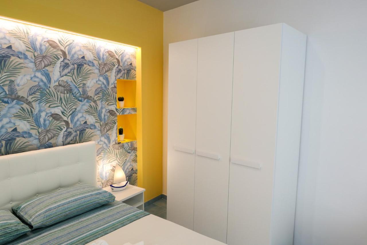 Cristianzerotre Suite Napoli Bagian luar foto