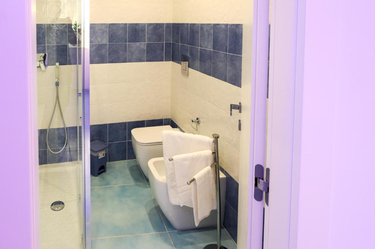 Cristianzerotre Suite Napoli Bagian luar foto